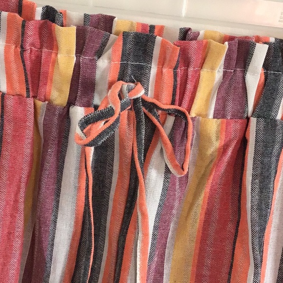 New, never worn SHEIN striped shorts, size large (8/10) - Picture 2 of 5